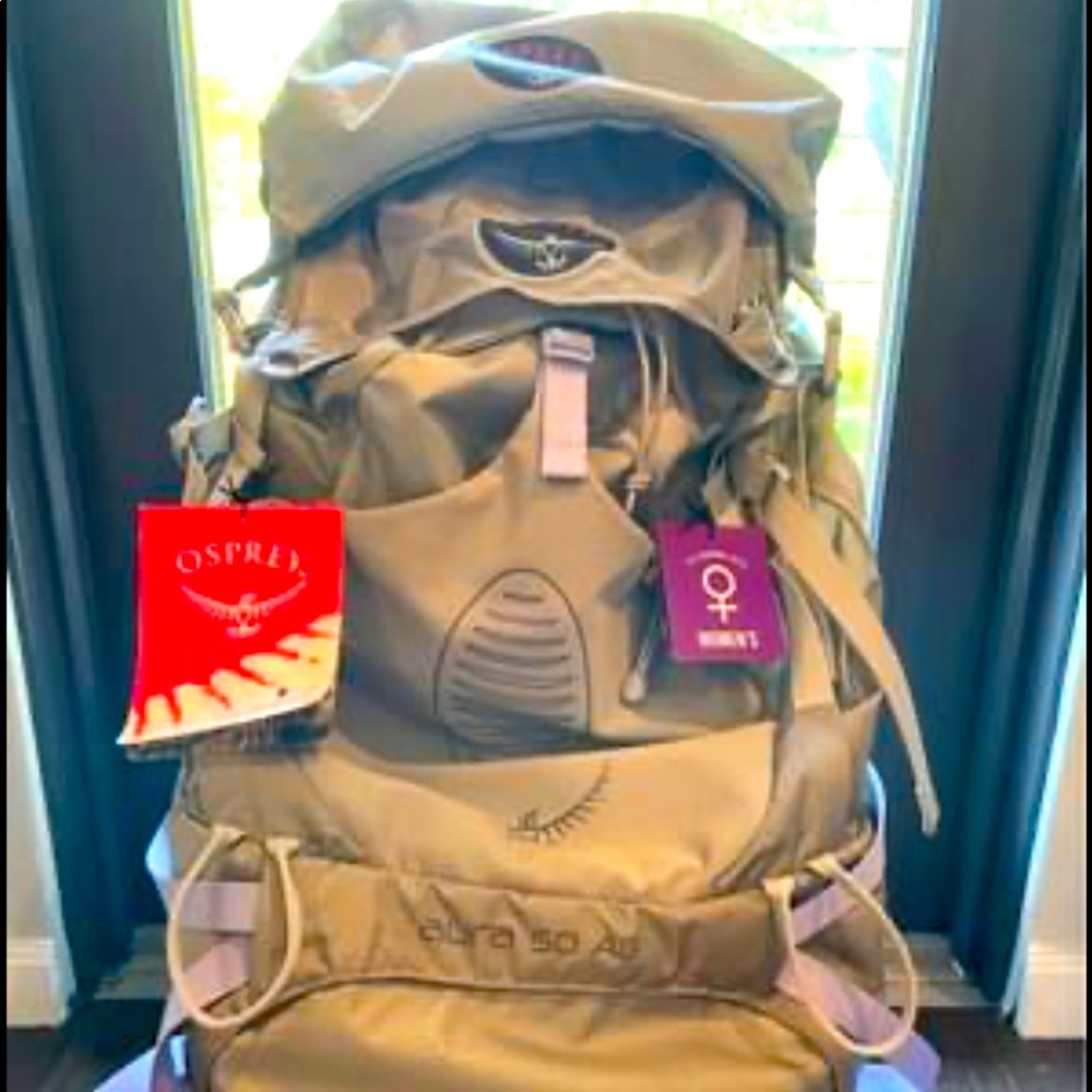 Brand new Osprey Aura 50 AG Silver Streak Backpack